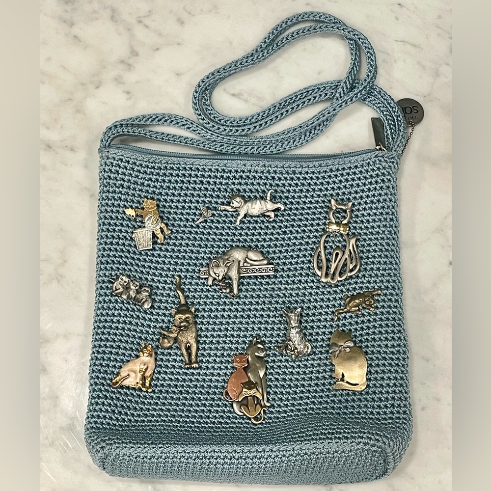 🐈NWOT The Sak knit shoulder bag customized w/11 playful cat brooches, blue, M